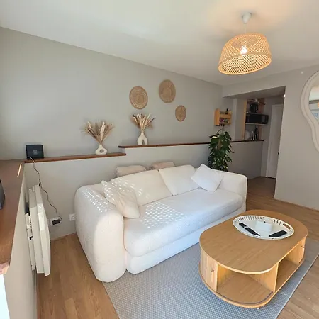 Cosy Centre-ville - Calme - 4 Pers - Equipe - * كان